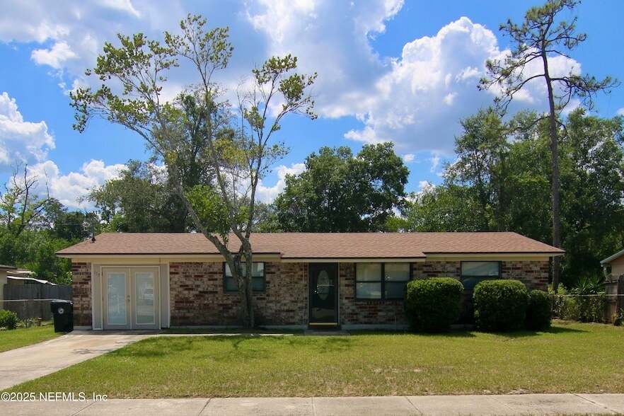 Primary Photo - 137 Hercules Dr E