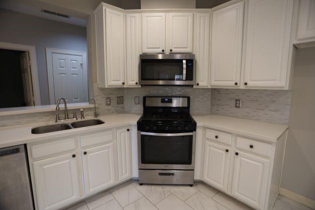 Foto del edificio - 4152 Greystone Way