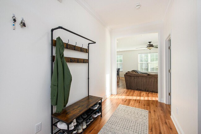 Foto del edificio - 520 Crossland Dr