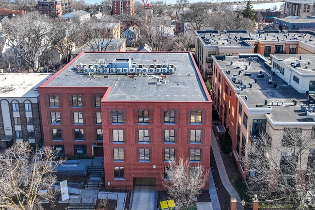 Building Photo - Vanilla 301 SPE LLC