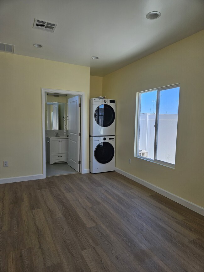 Foto del edificio - 11583 Quartz Ave