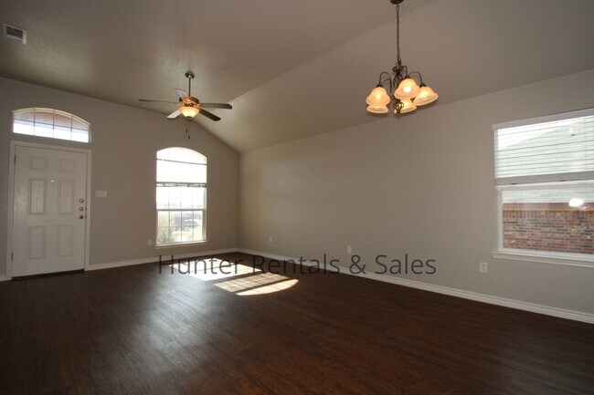 Foto del edificio - Luxury Duplex Close to Texas A&M-Central T...