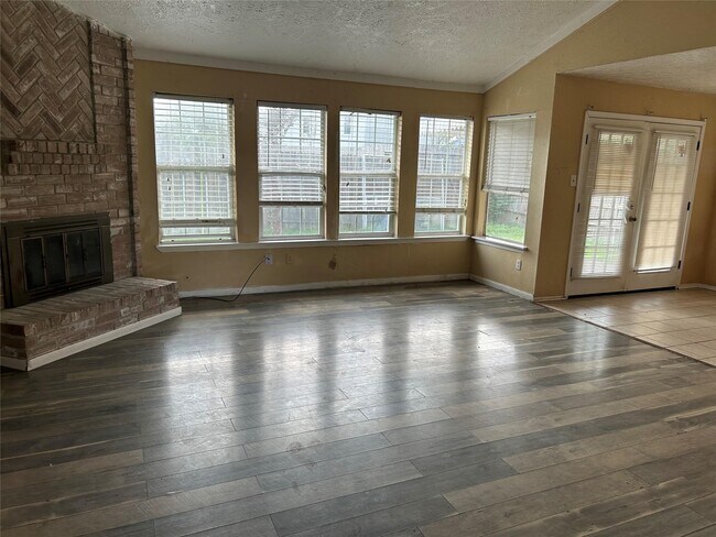 Foto del edificio - 1154 W Brompton Dr
