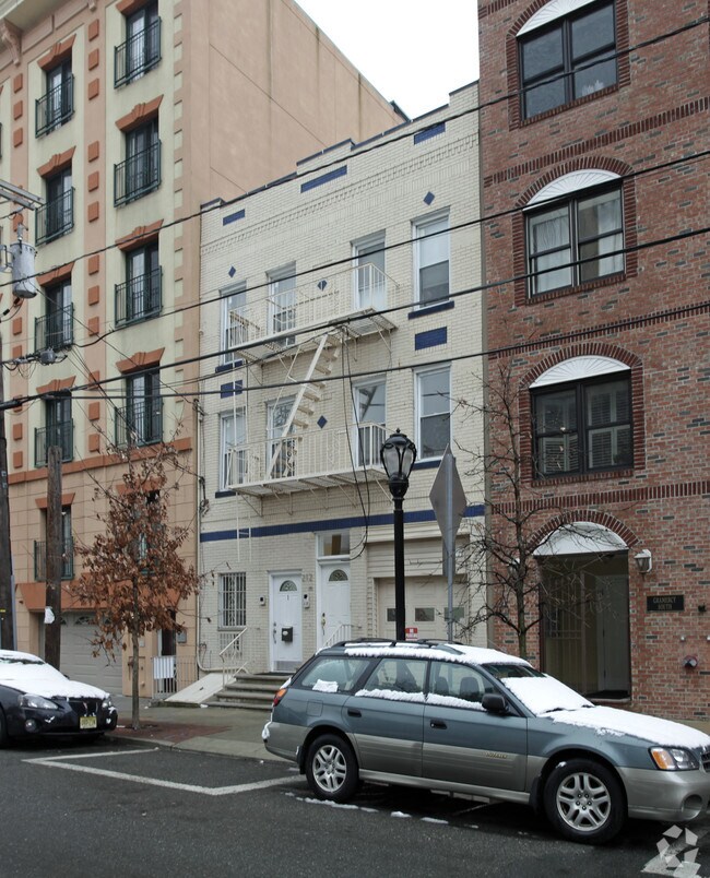 Foto del edificio - 212 Jackson St