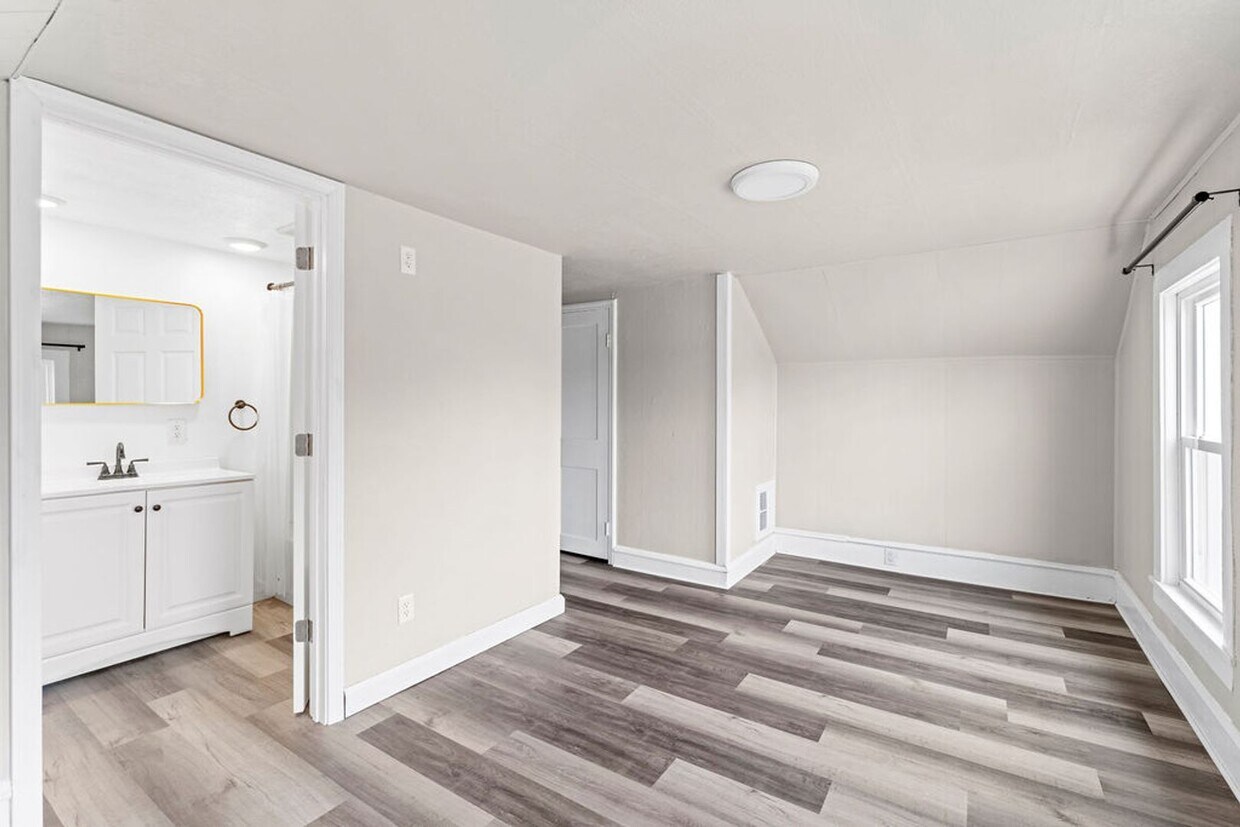 Foto principal - 457 Ahnaip St