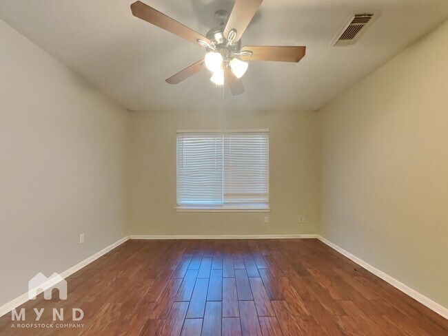 Foto del edificio - 275 Indian Falls S