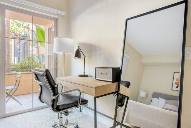 Building Photo - 66 Avenue A