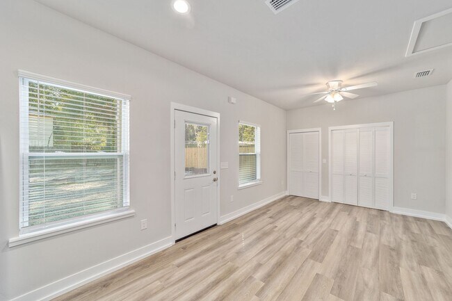 Foto del edificio - BRAND NEW STUDIO- FALL 2026!