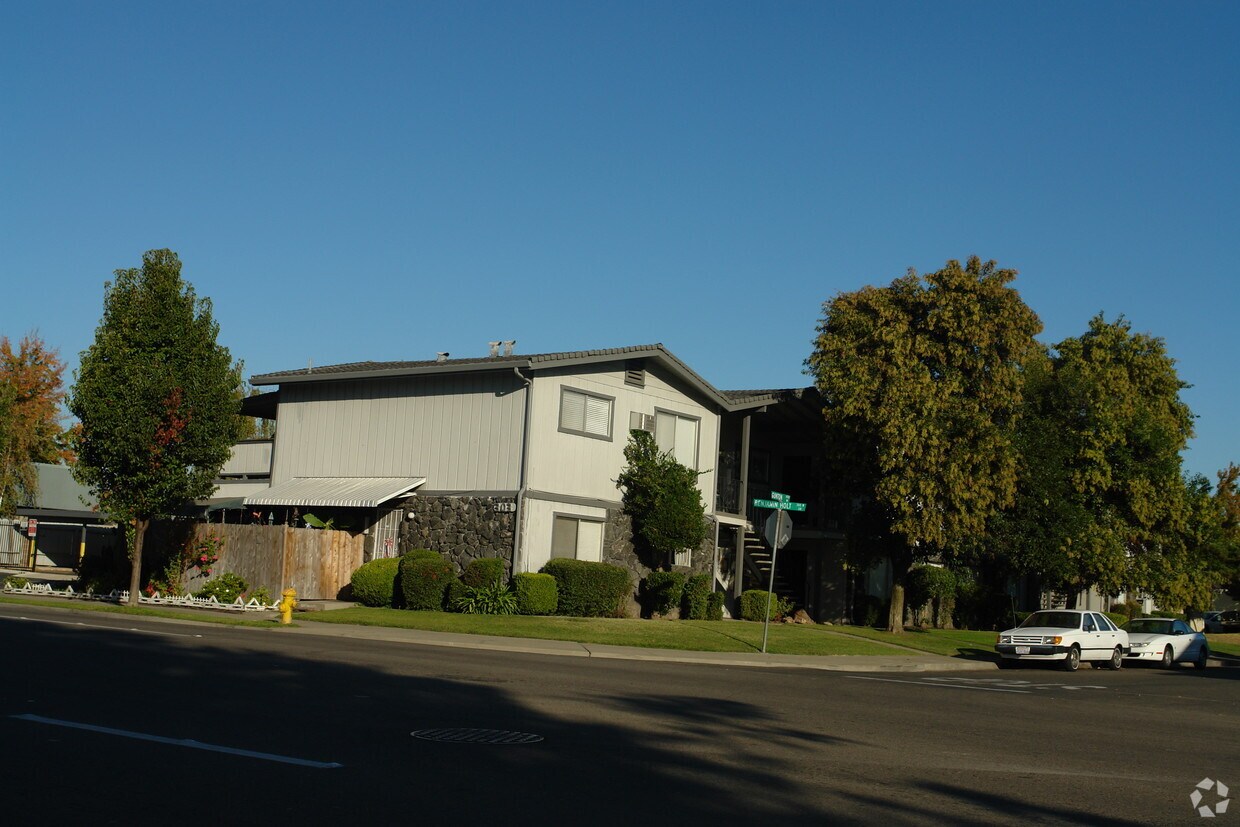 303 W Benjamin Holt Dr, Stockton, CA 95207 Apartments in Stockton, CA