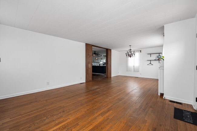 Foto del edificio - 387 Woodlawn Ave