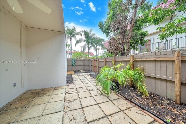 Building Photo - 8650 SW 67th Ave