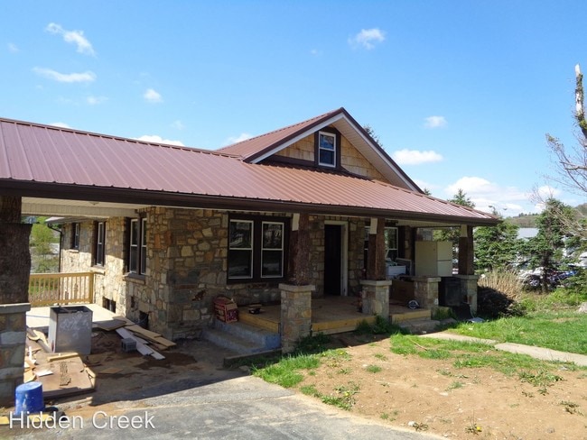 Building Photo - 150 Delmar St