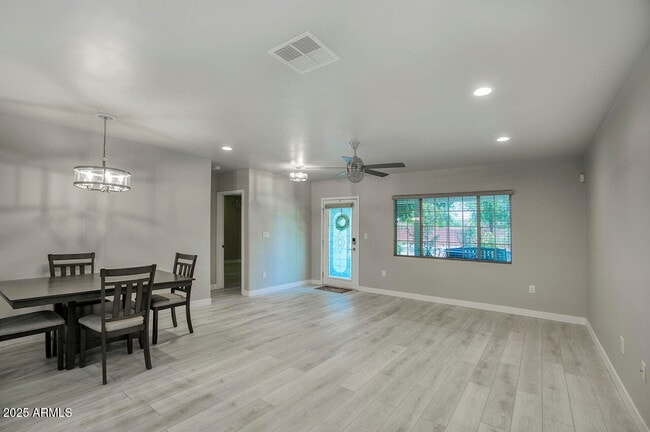 Foto del edificio - 1817 N 21st St