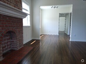 Building Photo - 1312 S Quaker Ave