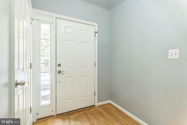 Building Photo - 20539 Golf Course Dr