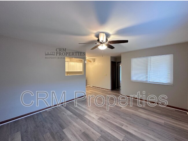 Foto del edificio - 9207 E 12th St