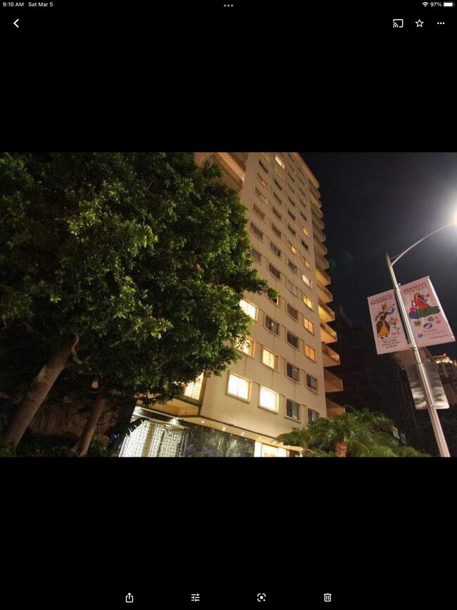 Foto del edificio - 10787 Wilshire Blvd