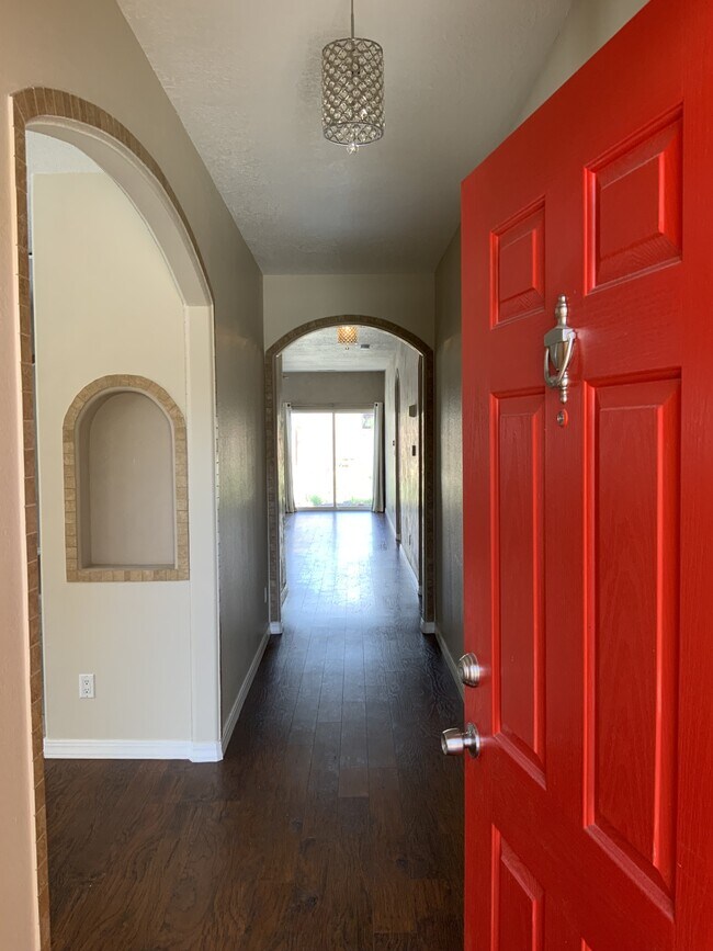 Foto del edificio - 3425 Old Mill Rd