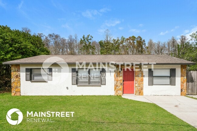 Building Photo - 9933 Lake Dr