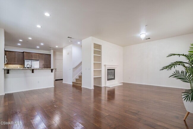 Foto del edificio - 2239 Rolling River Ln
