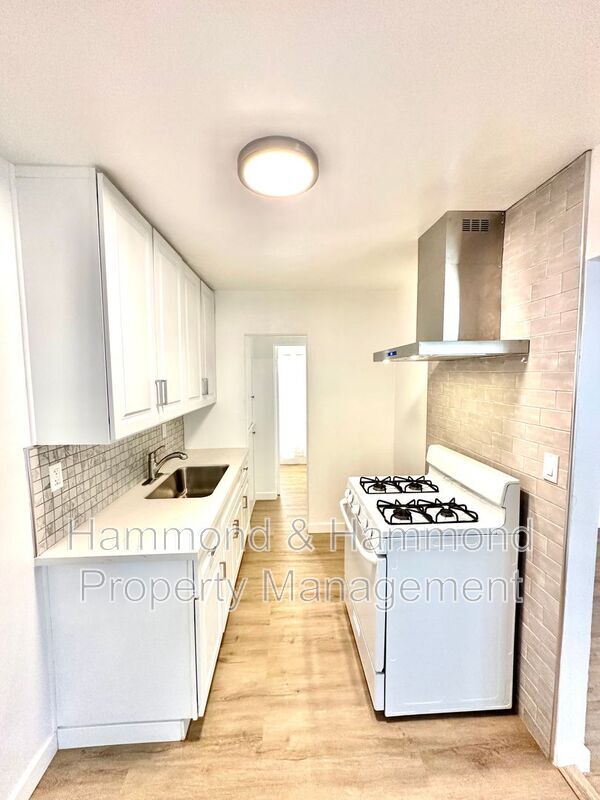 Foto del edificio - 5854 Tujunga Ave