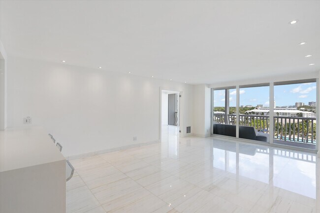 Foto del edificio - 2200 S Ocean Ln