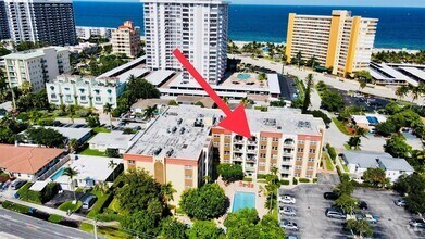 Building Photo - 400 N Riverside Dr