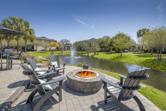 Building Photo - The Livingston