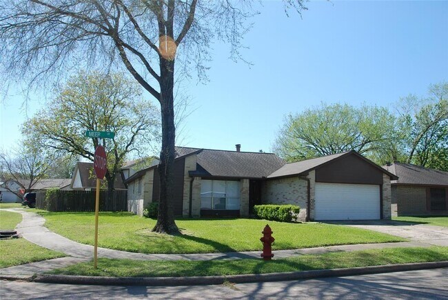 Building Photo - 1903 Meer Dr