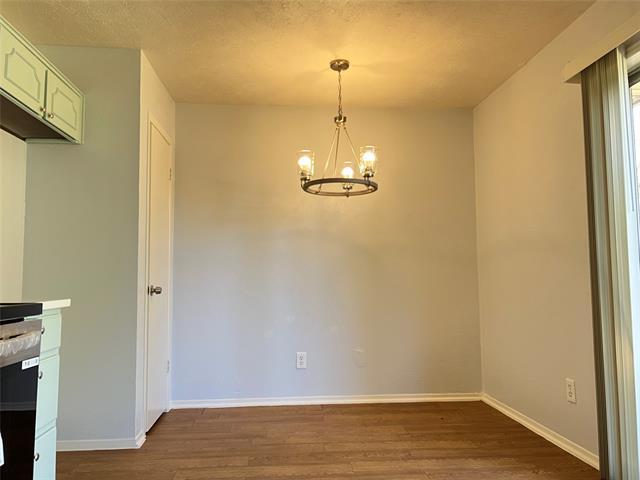 Foto del edificio - 623 Bentwood Dr