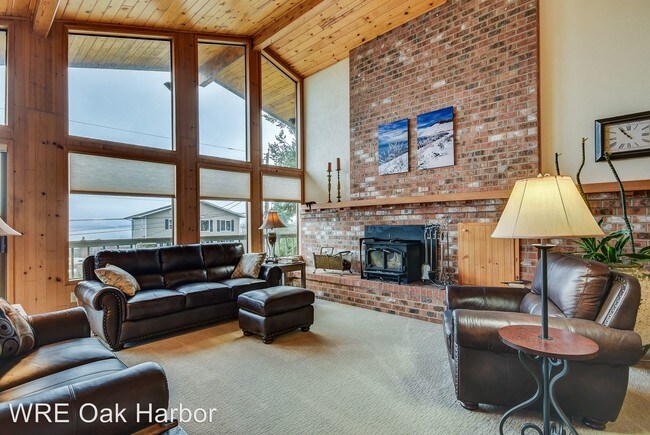 Foto del edificio - 3 br, 2 bath House - 1221 Admiral Drive