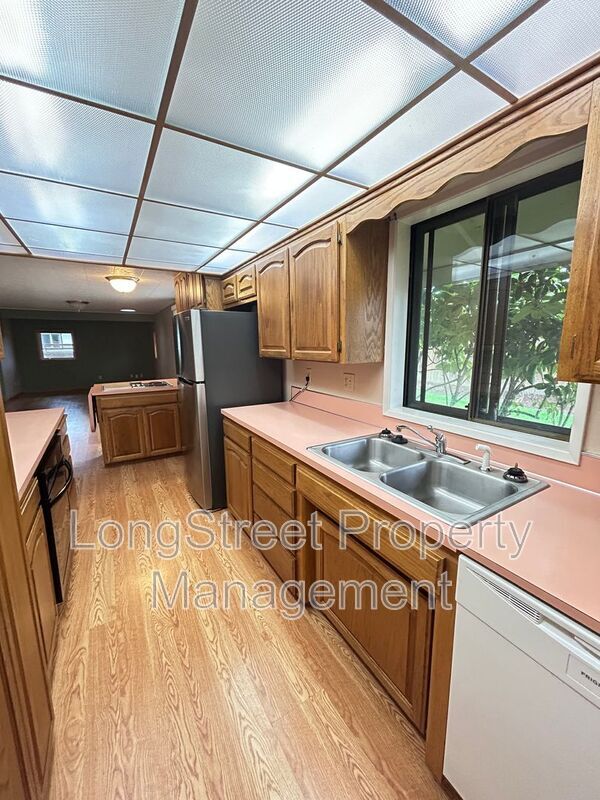 Foto del edificio - 2917 Takena St SW