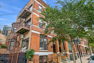 Building Photo - 213 W Wisconsin St