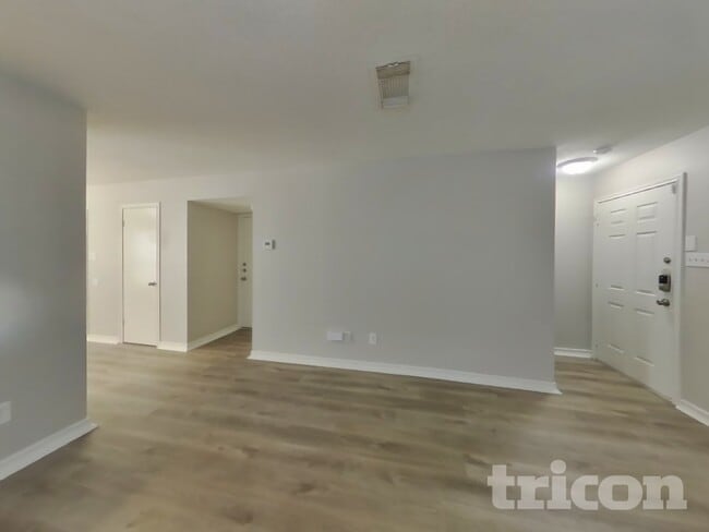 Building Photo - 10170 Paddlefish Creek