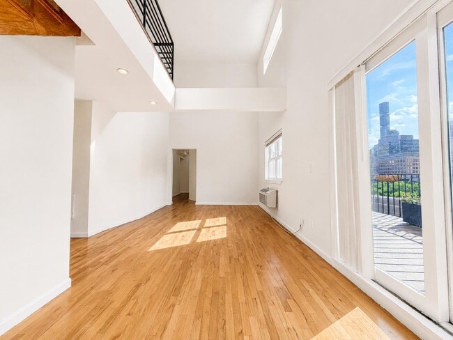 Building Photo - 401 E 68th St