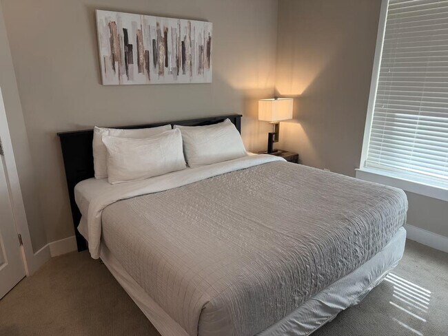 Foto del edificio - 4735 Sharon Rd