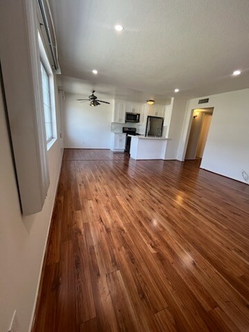 Building Photo - 5529 Fulcher Ave