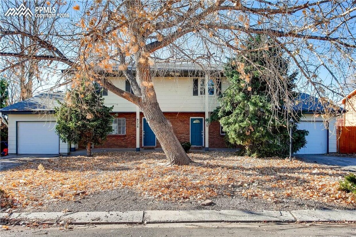 Primary Photo - 4 Bedroom Home for Rent In North Colorado Springs