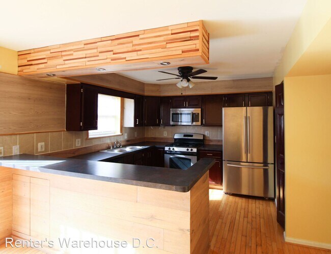 Building Photo - 4 br, 4 bath House - 7416 Wilma Lane