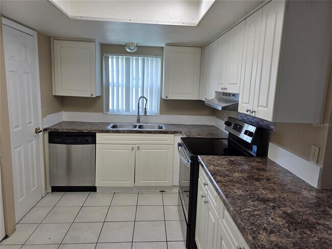 Building Photo - 9941 Barley Club Dr