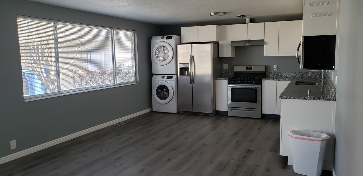 Primary Photo - 1548 W 4890 S