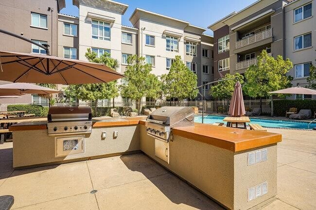 Foto del edificio - 1101 S Main St