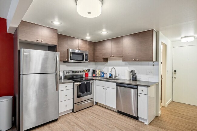 Foto del edificio - 520 Bellevue Way SE