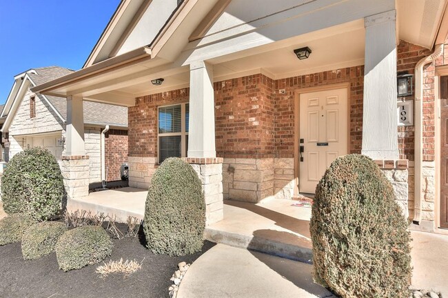 Building Photo - 109 Belford St