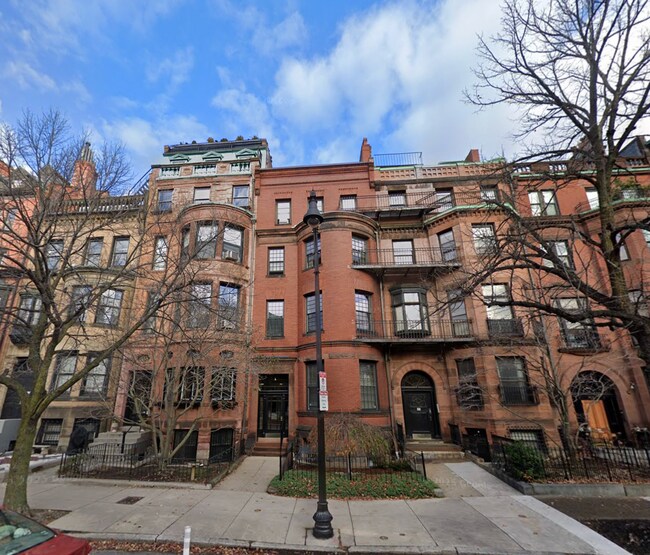 Foto del edificio - 456 Beacon St