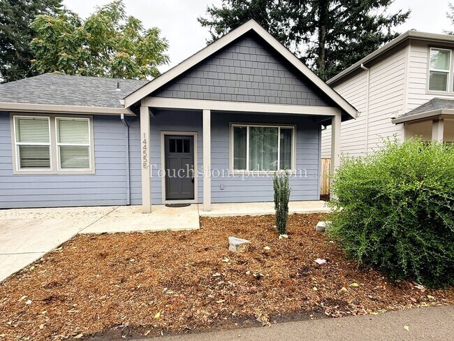 Building Photo - Luxury Meets Nature for this 2BD | 1BA Hom...