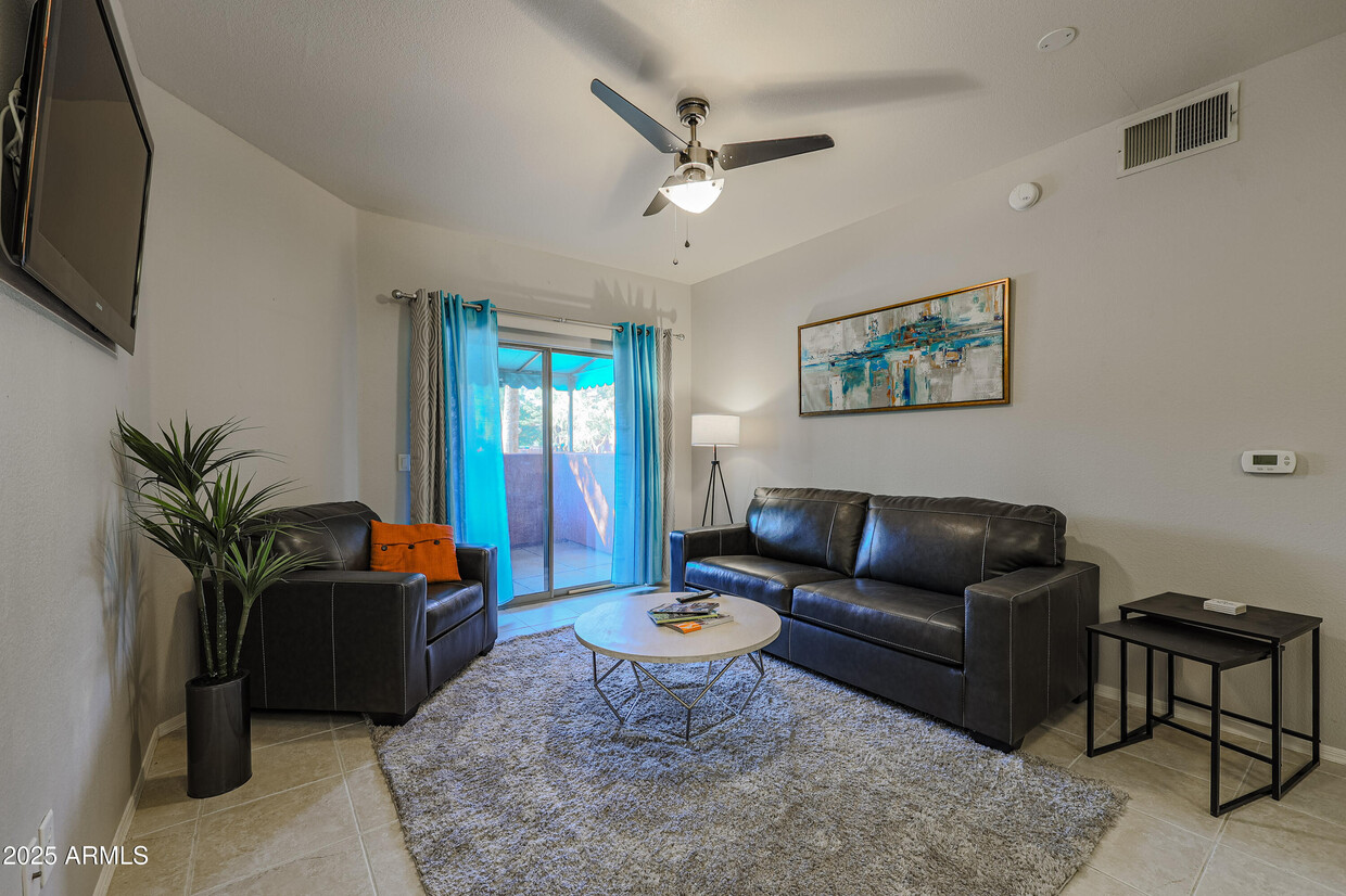 Foto principal - 14950 W Mountain View Blvd