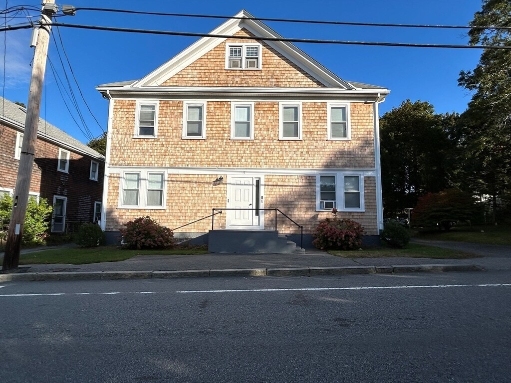 Primary Photo - 17 Adams St