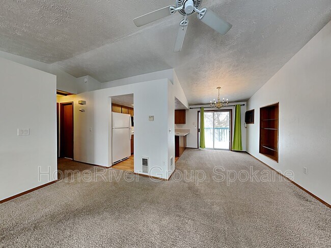 Building Photo - 3508 S Pines Rd