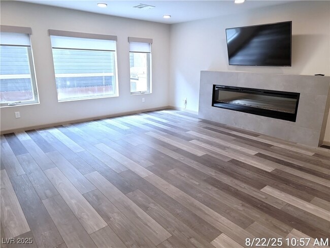 Foto del edificio - 8037 Misty Canyon Ave